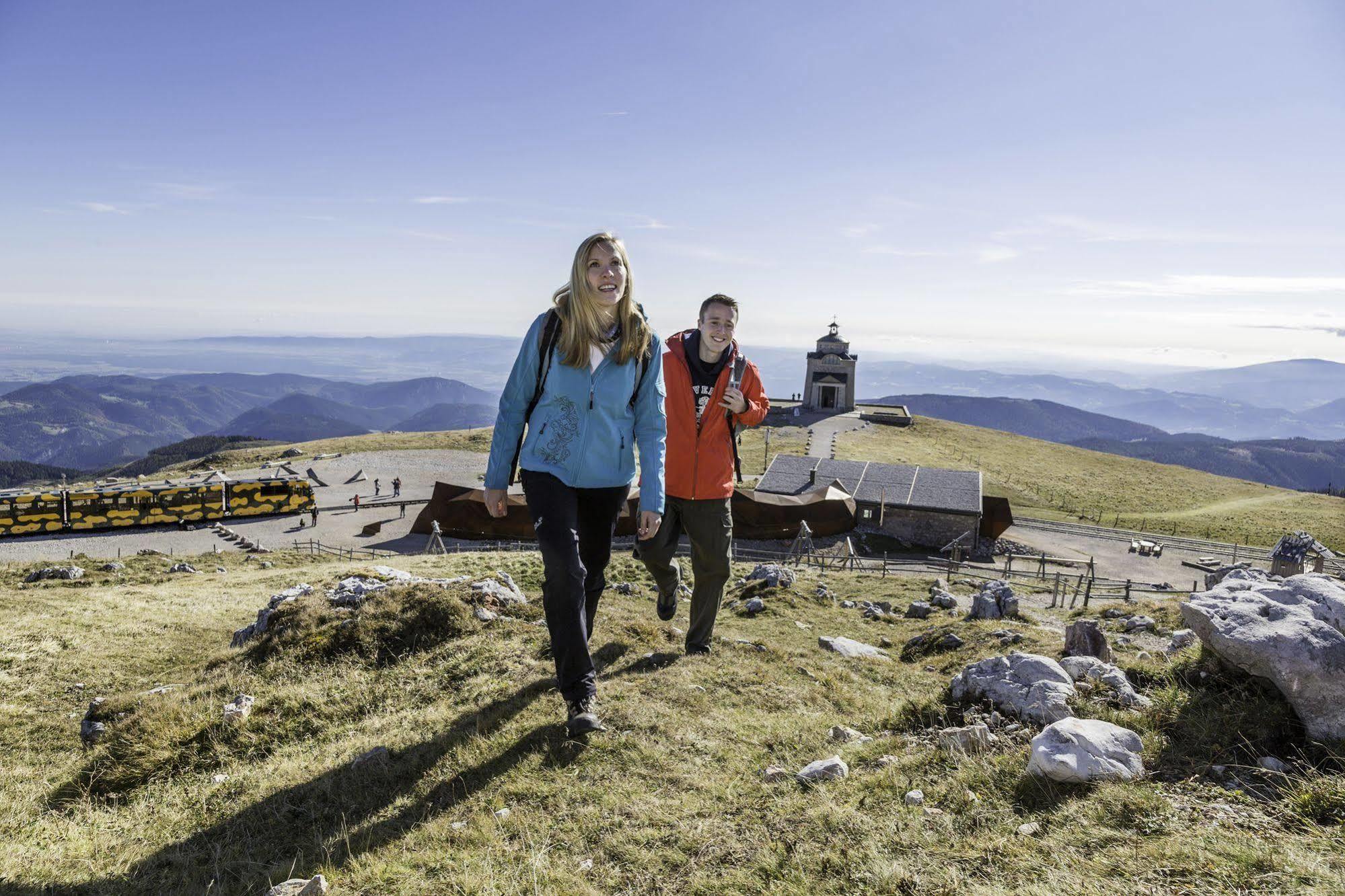 Hotel Schneeberghof Puchberg am Schneeberg Buitenkant foto